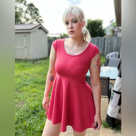 Pink Size Small Summer Dress Stretchy Fabric - Picture 3 of 6